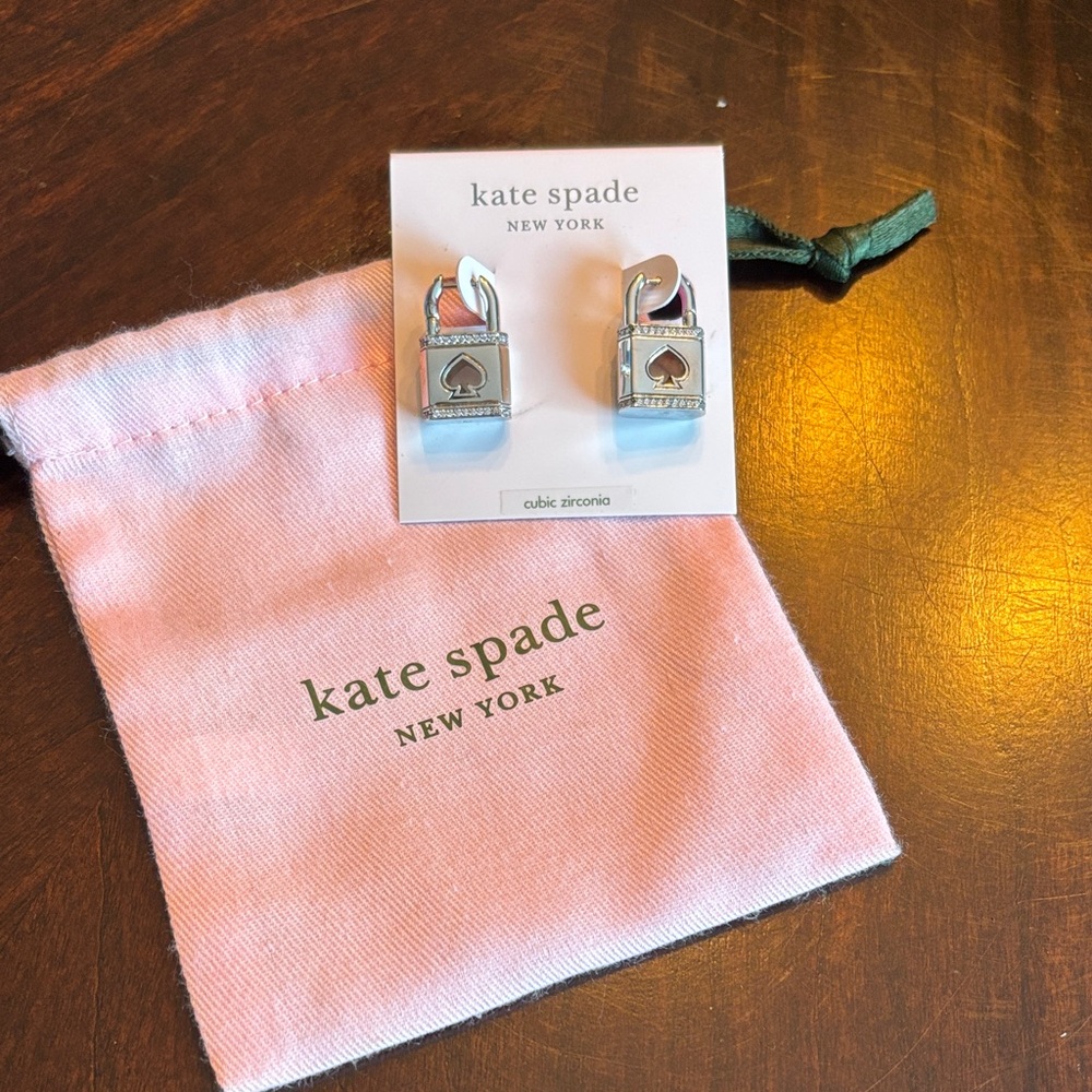 Kate Spade NWT Lock And Spade Pavé Huggies
